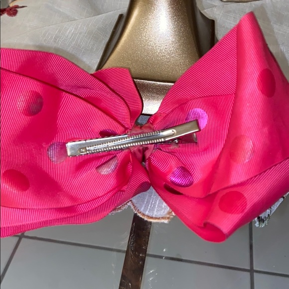 Jojo siwa  bows - Picture 2 of 3
